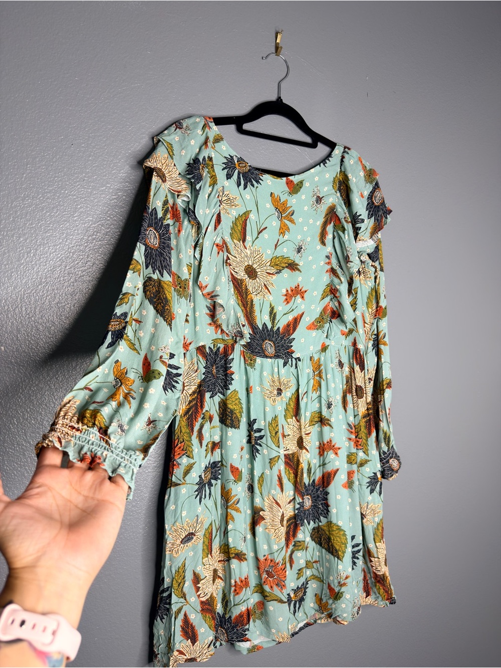 Spartina 449 Millie Ruffle Dress in the "Riverside Station Vintage Floral” Small